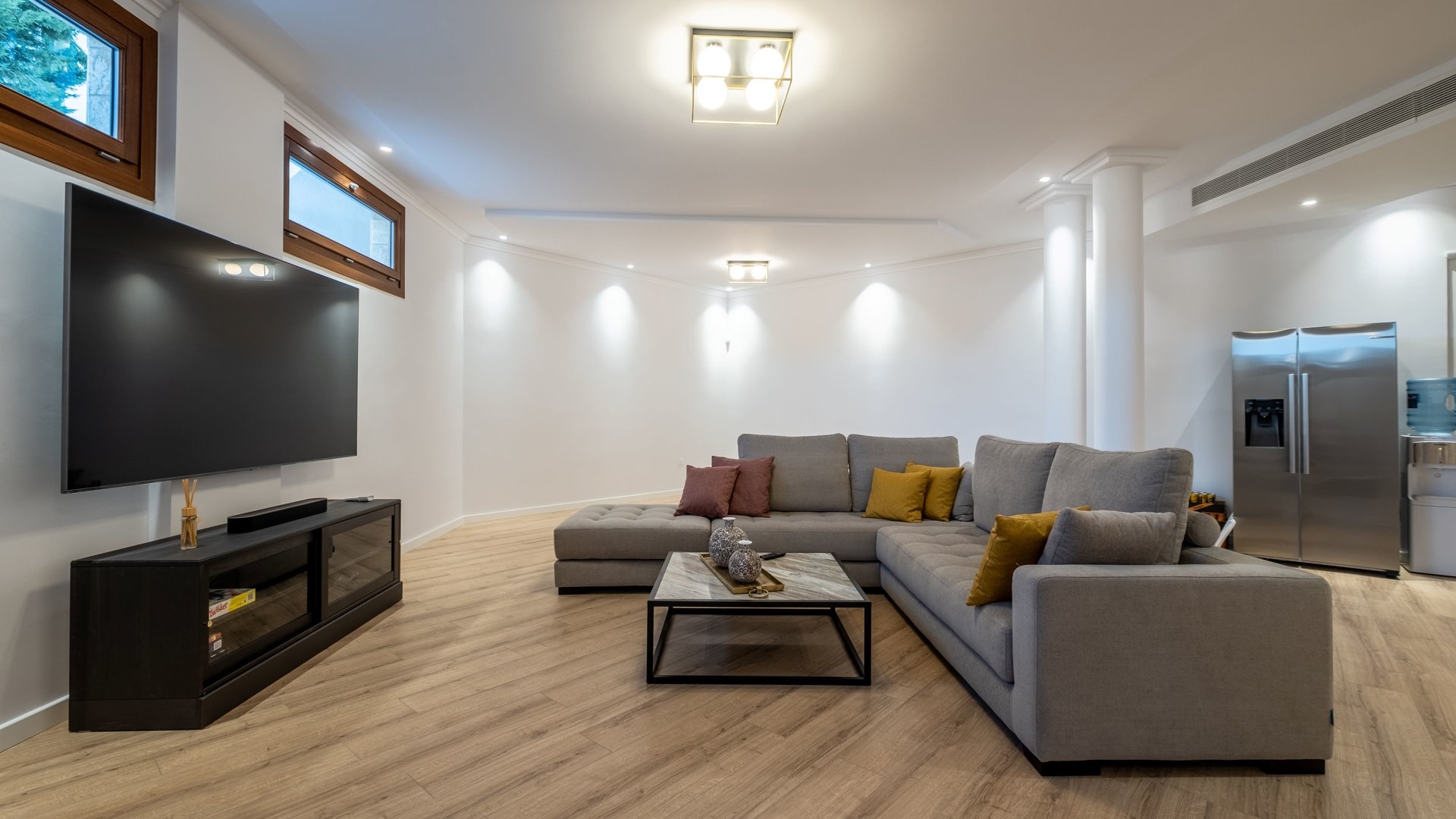 5 bedrooms Villa in Limassol, Cyprus No. 29377