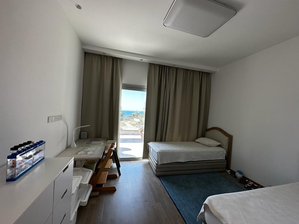 5 bedrooms Villa in Parekklisia, Limassol, Cyprus No. 6095