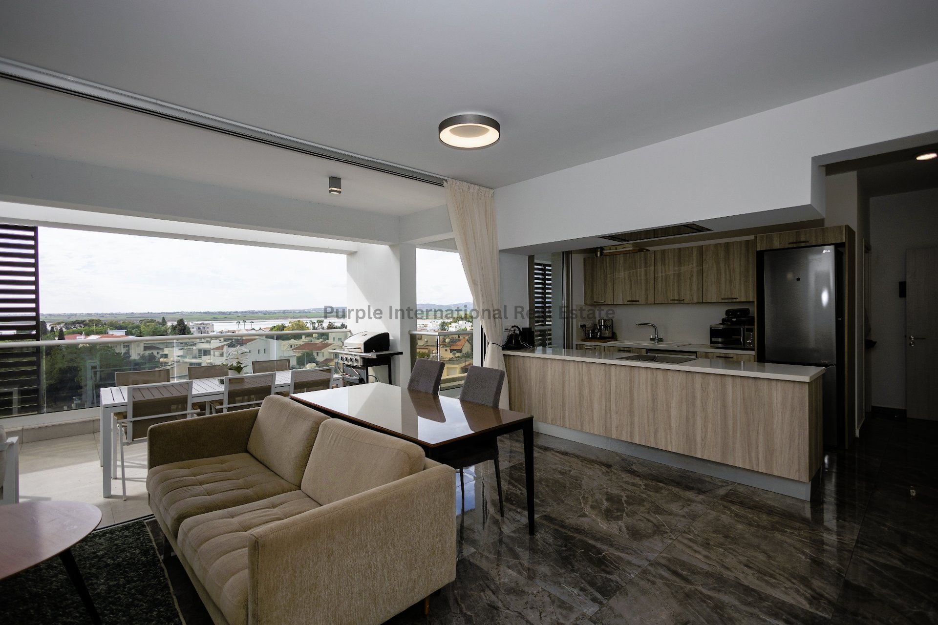3 dormitorios Apartamento en Larnaca, Larnaka, Chipre No. 35120