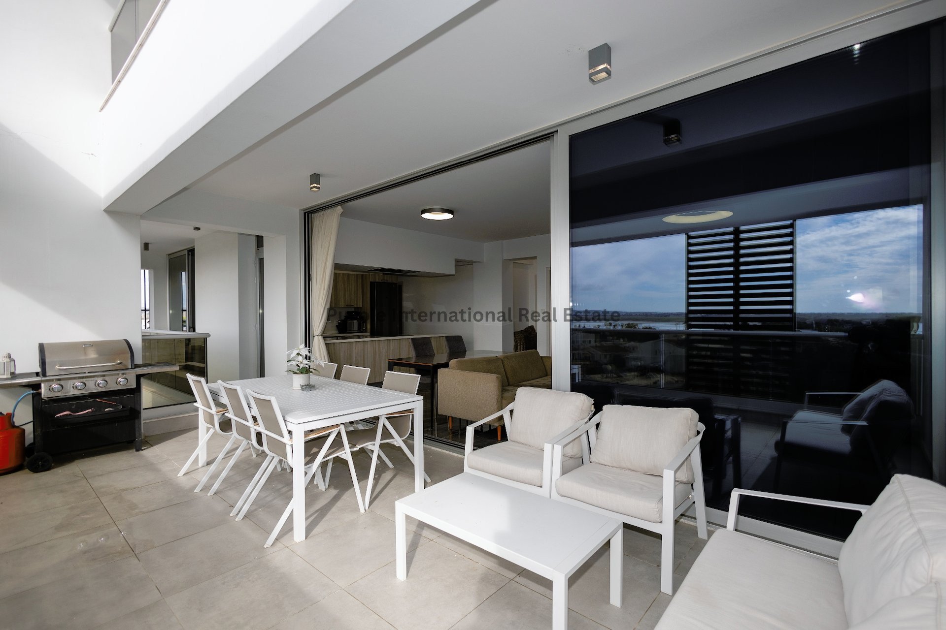3 dormitorios Apartamento en Larnaca, Larnaka, Chipre No. 35120