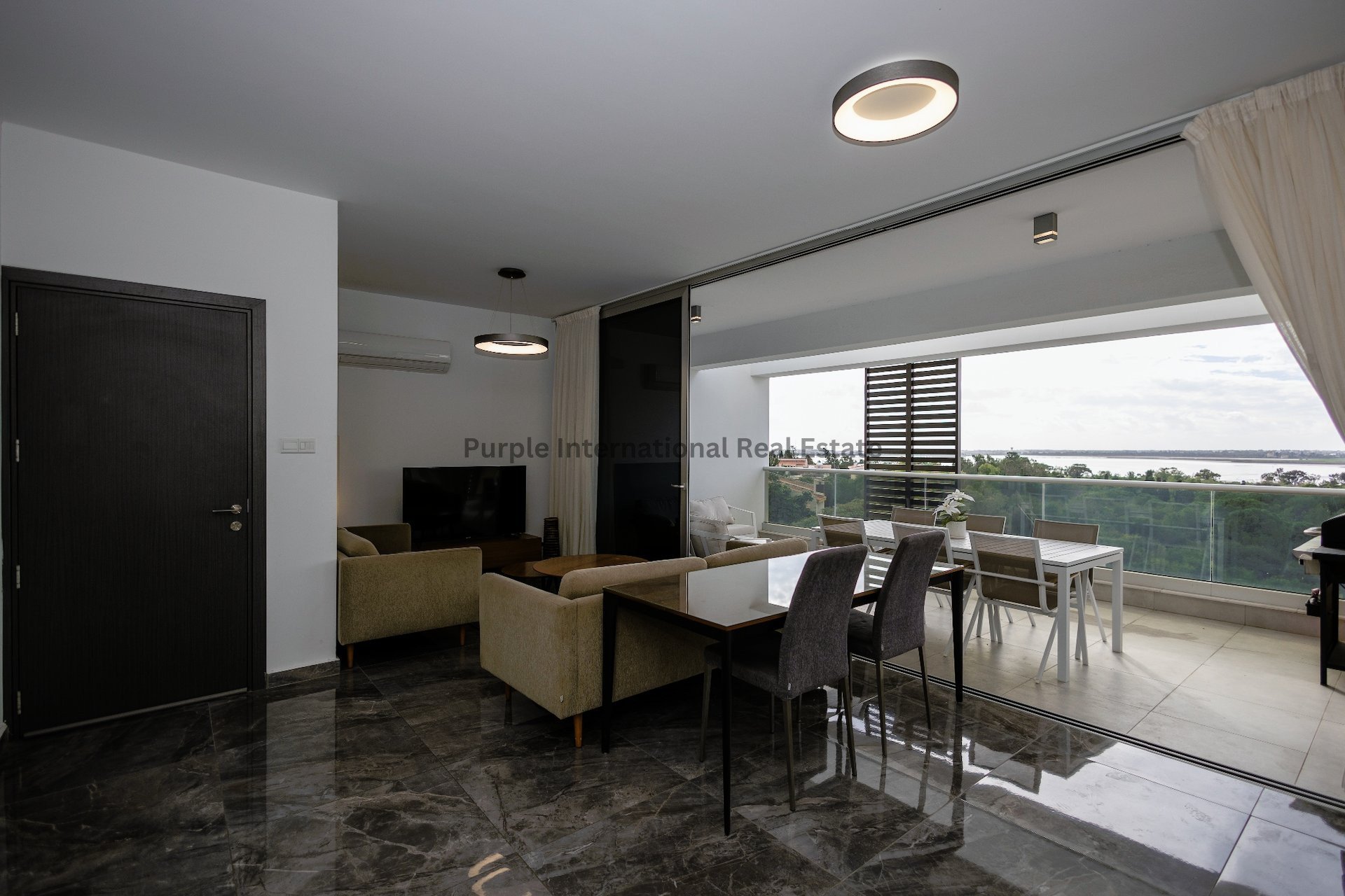 3 dormitorios Apartamento en Larnaca, Larnaka, Chipre No. 35120