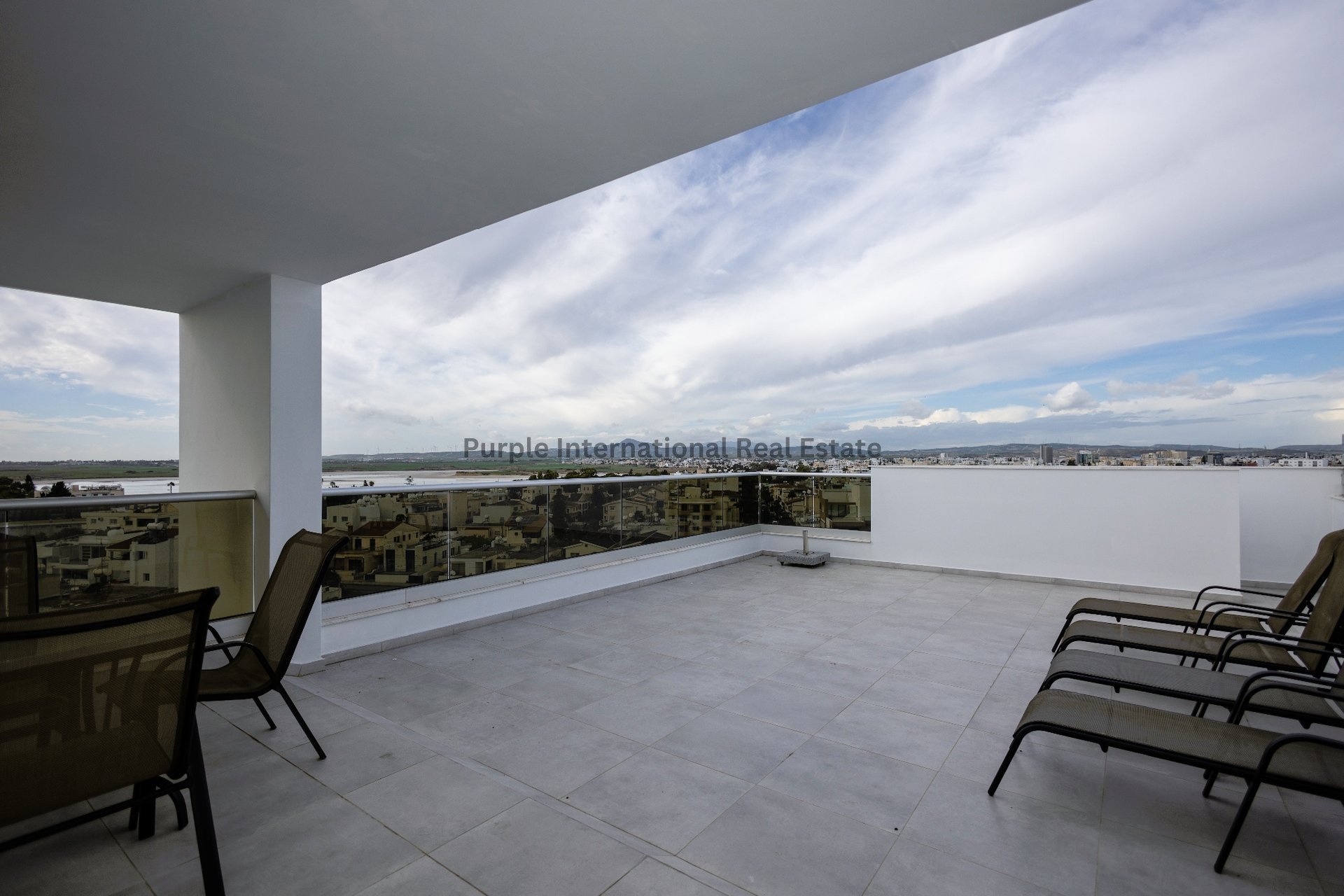 3 dormitorios Apartamento en Larnaca, Larnaka, Chipre No. 35120