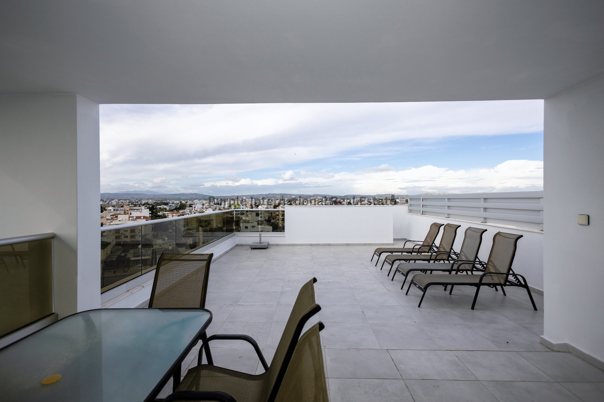 3 dormitorios Apartamento en Larnaca, Larnaka, Chipre No. 35120