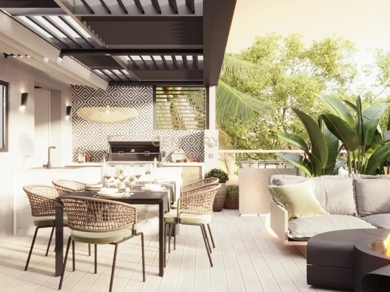 4 bedrooms Penthouse in Germasogeia, Limassol, Cyprus No. 54098