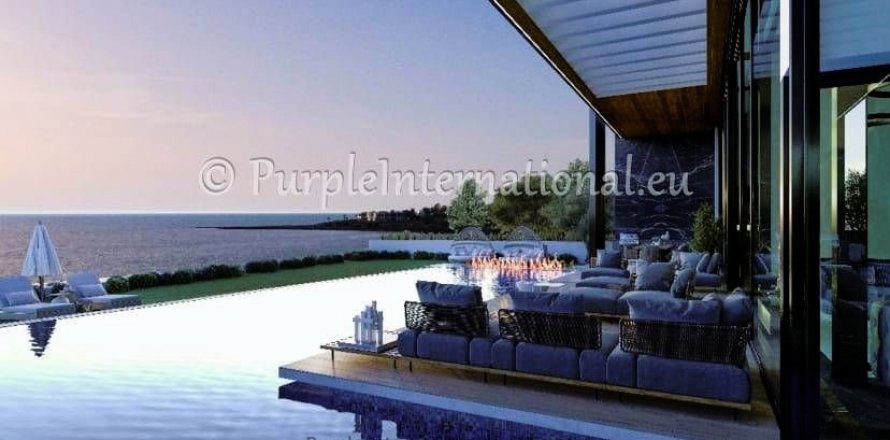 Вилла с 6 спальнями в Пафос,  № 35133