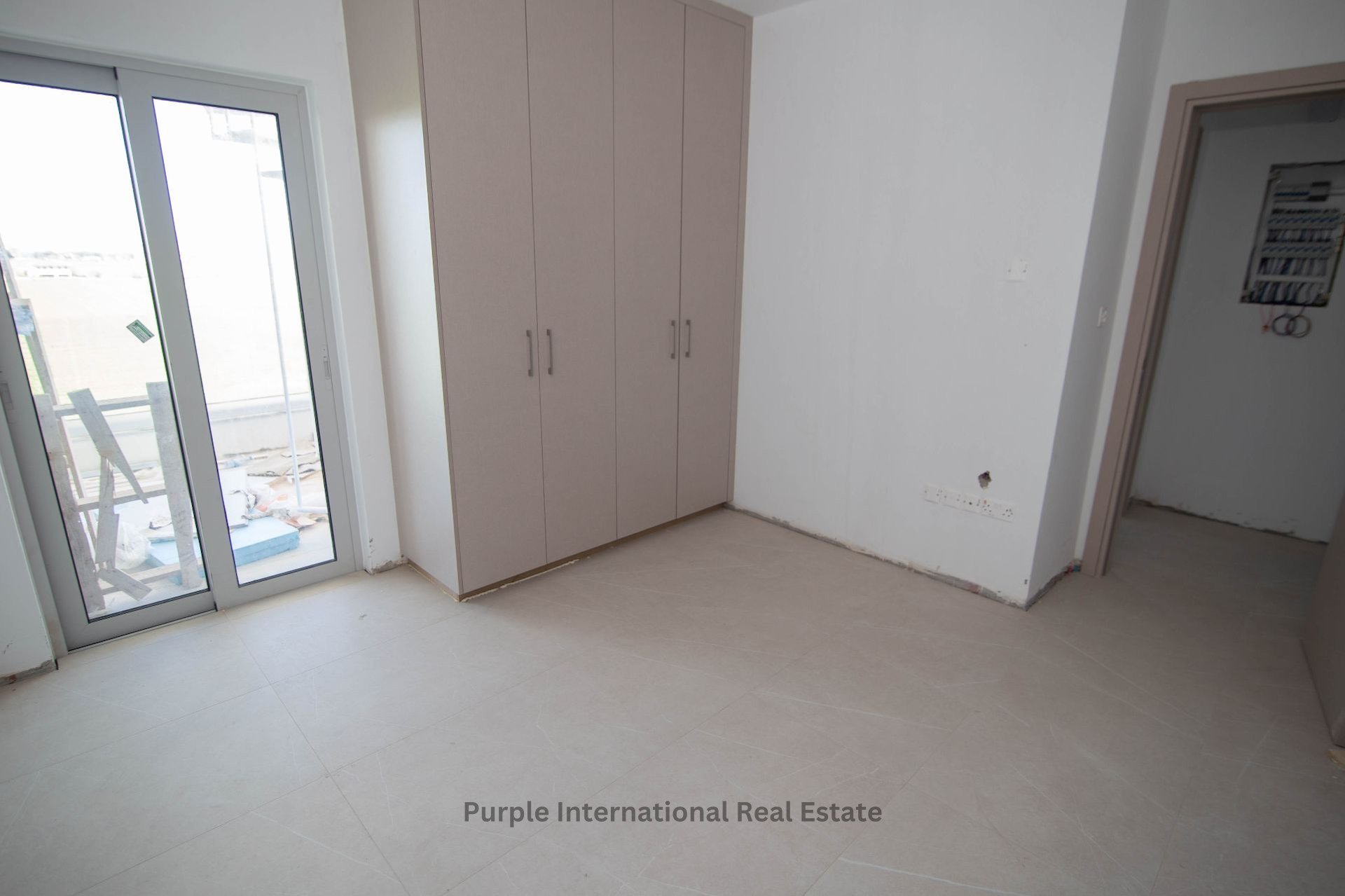 3 bedrooms Apartment in Larnaca, Larnaka, Cyprus No. 35086