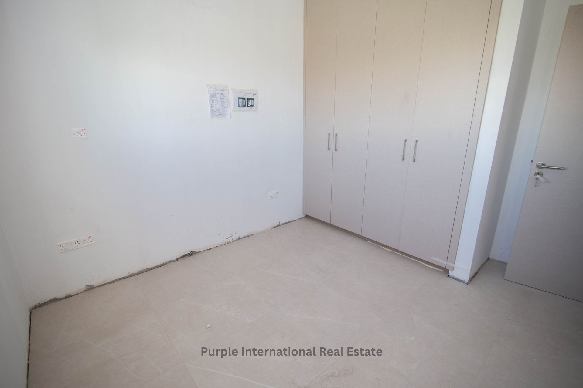 3 bedrooms Apartment in Larnaca, Larnaka, Cyprus No. 35086