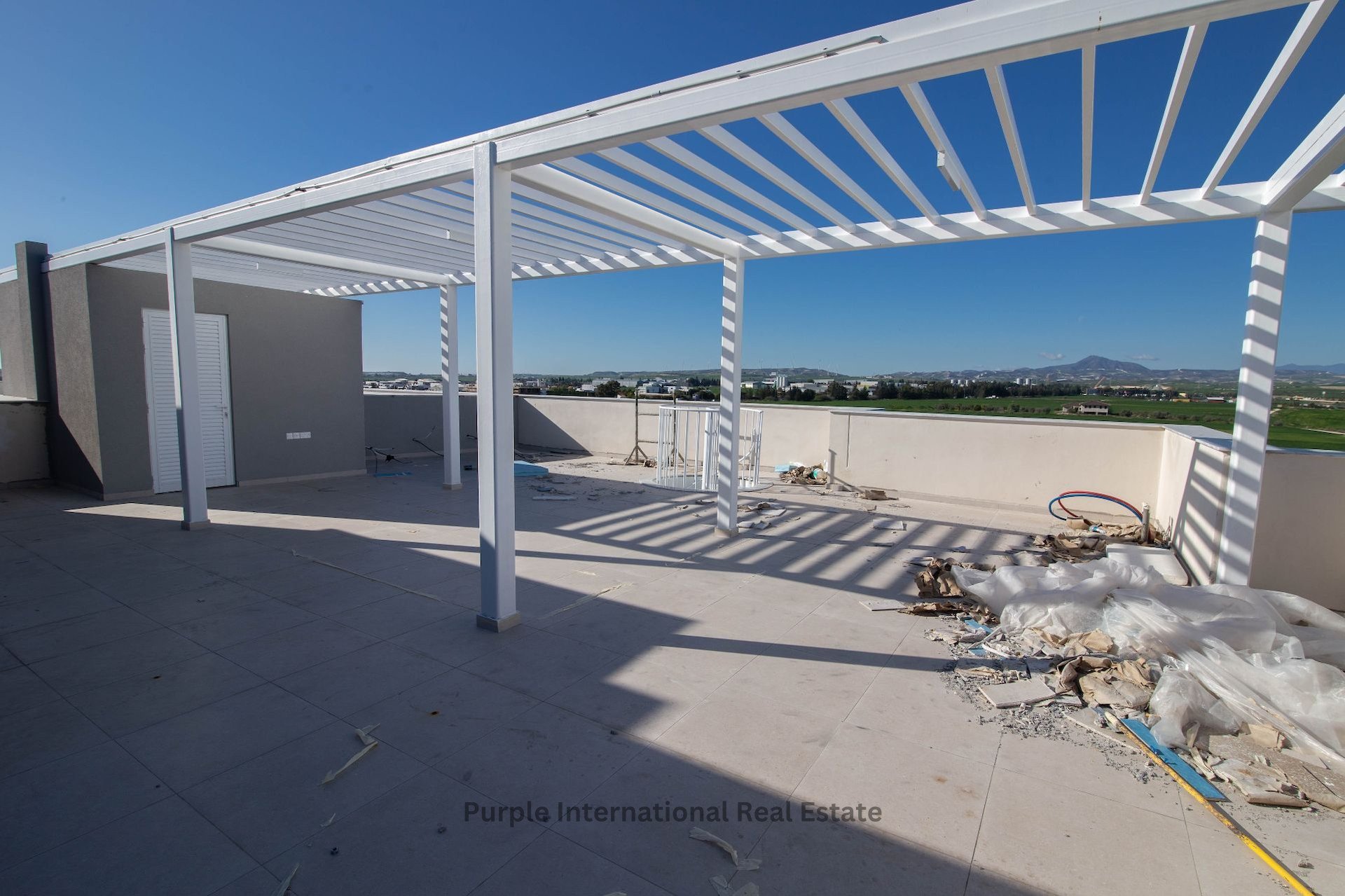 3 bedrooms Apartment in Larnaca, Larnaka, Cyprus No. 35086