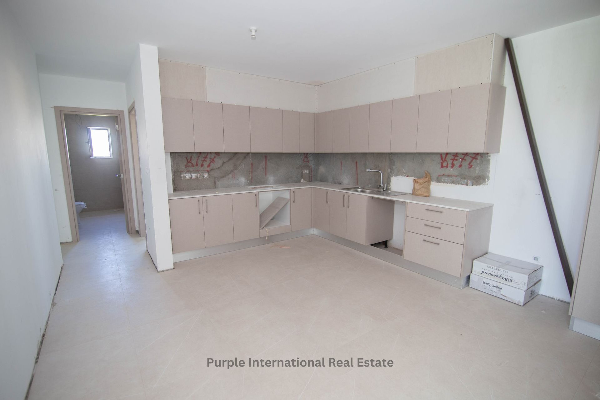 3 bedrooms Apartment in Larnaca, Larnaka, Cyprus No. 35086