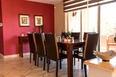5 bedrooms Villa in Limassol, Cyprus No. 28200