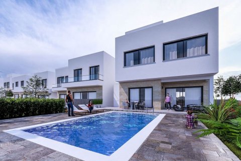 4 dormitorios Villa en Agios Athanasios, Limassol,  No. 42011 2