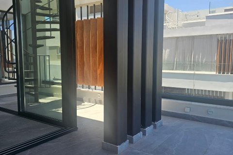 3 bedrooms Penthouse in Limassol,  No. 47761 18