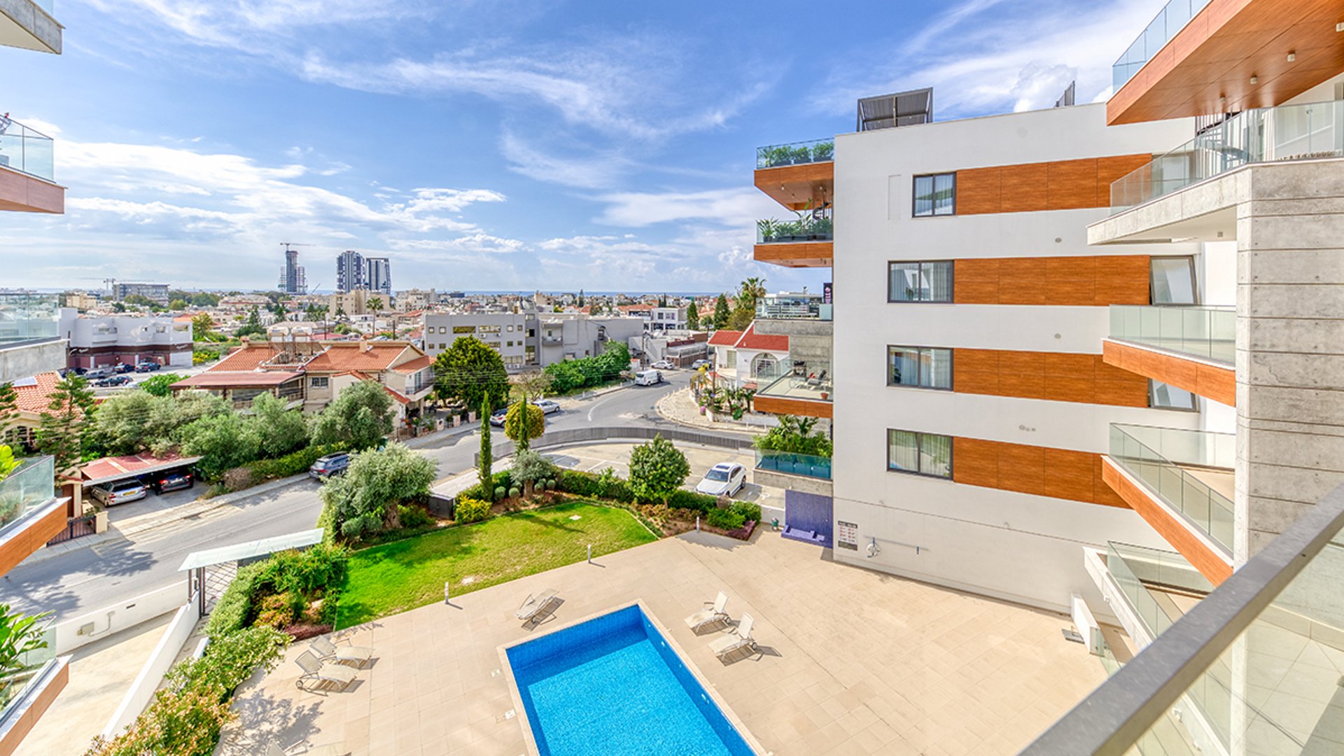 2 bedrooms Apartment in Limassol, Cyprus No. 31807