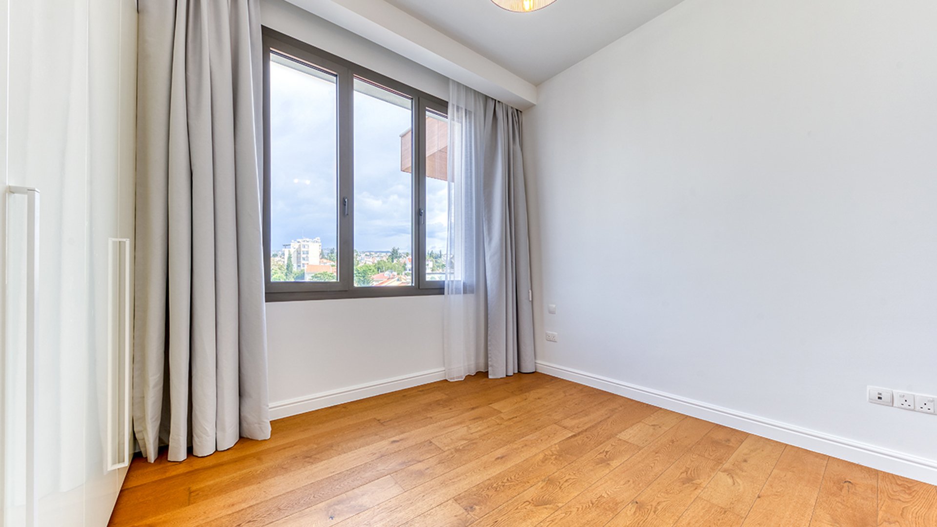 2 bedrooms Apartment in Limassol, Cyprus No. 31807