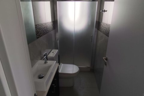 2 bedrooms Apartment in Larnaka,  No. 40615 8