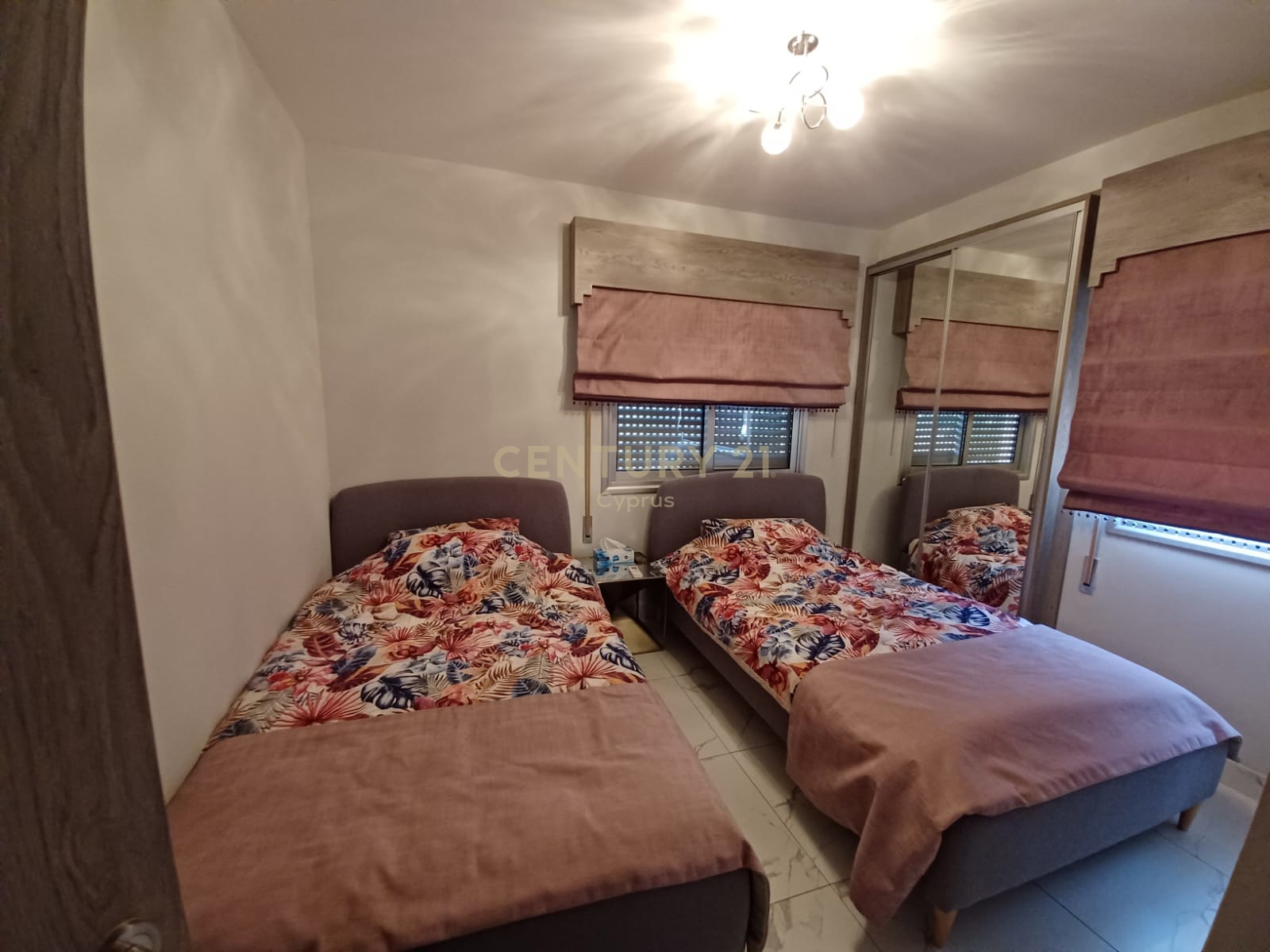 2 bedrooms Apartment in Agios Tychonas, Limassol, Cyprus No. 57424