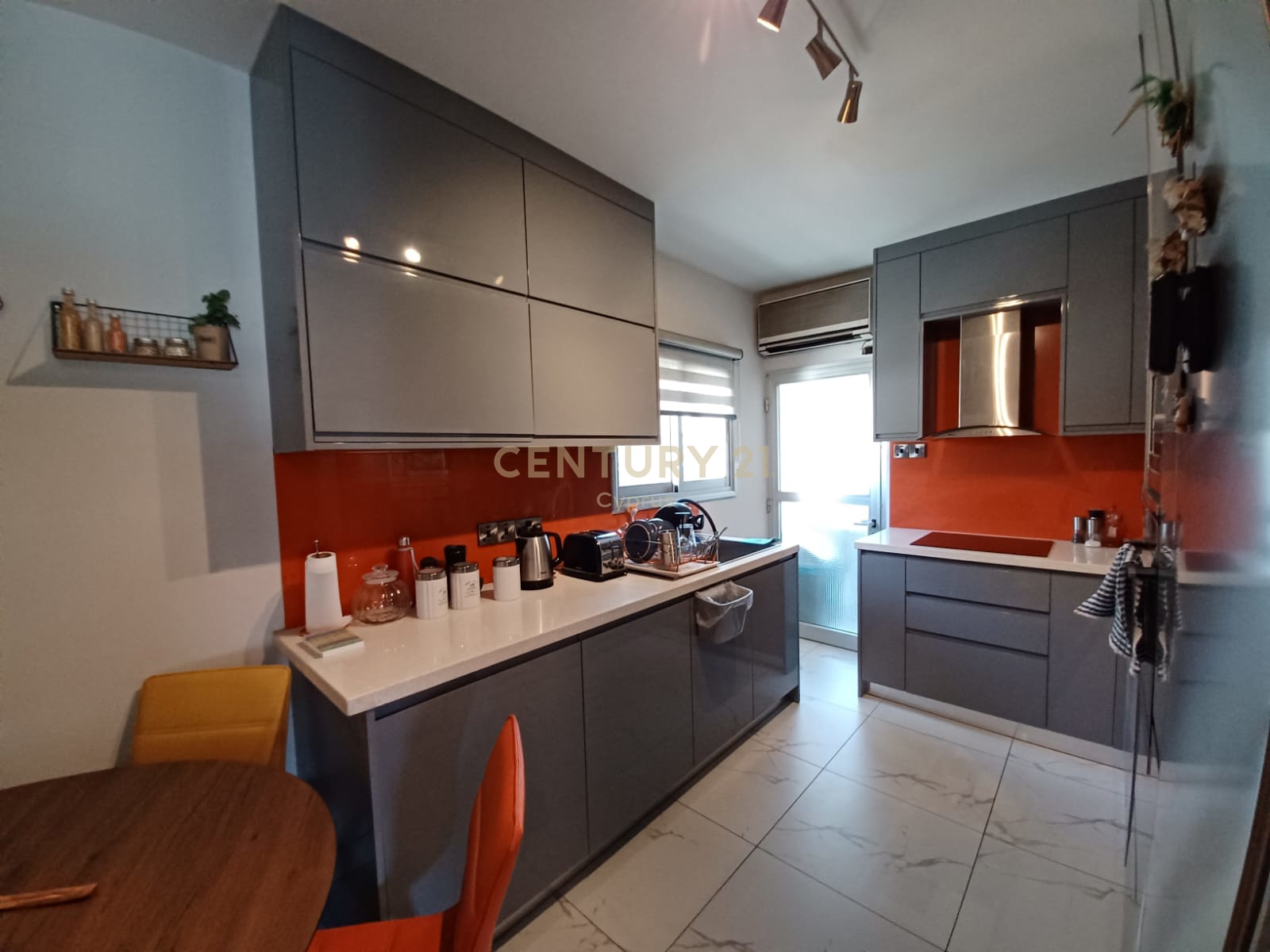 2 bedrooms Apartment in Agios Tychonas, Limassol, Cyprus No. 57424