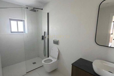 3 dormitorios Apartamento en Limassol,  No. 57423 10