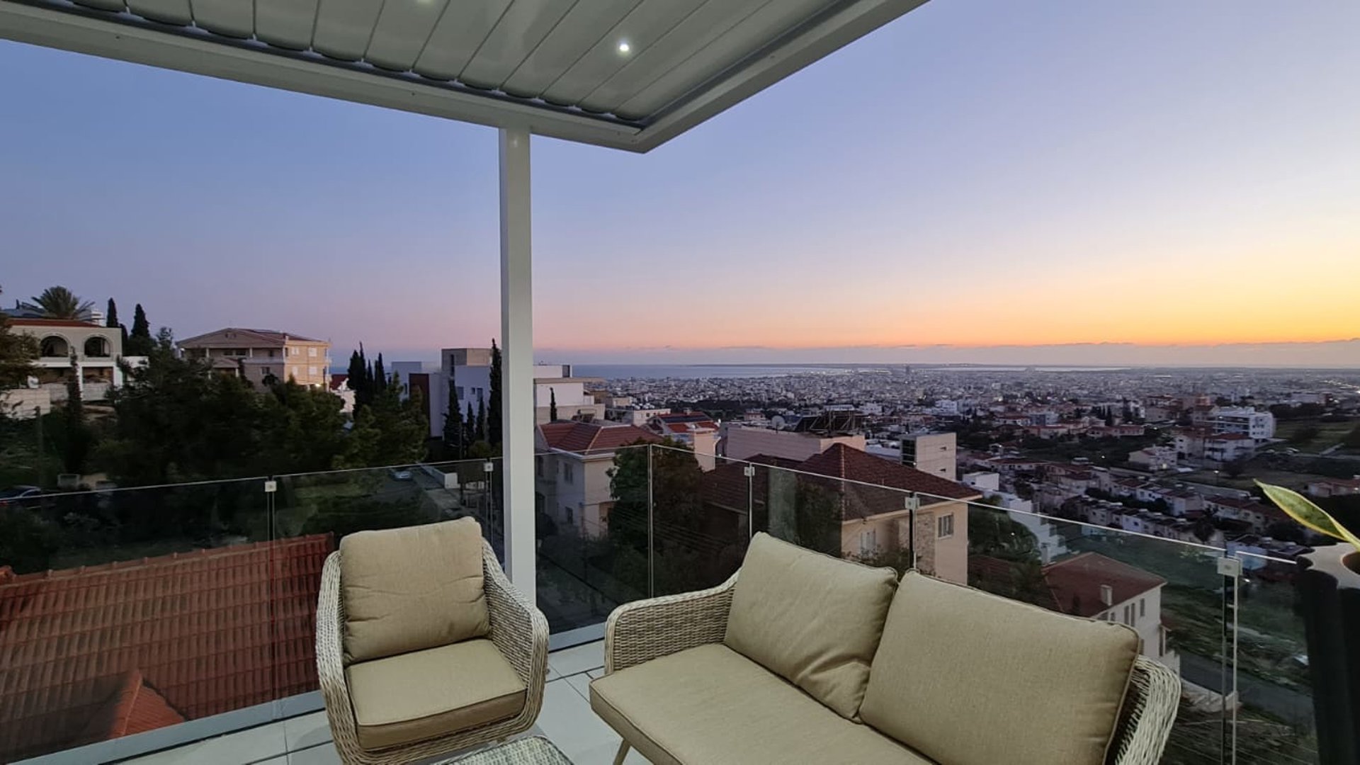3 bedrooms Penthouse in Limassol, Cyprus No. 29286