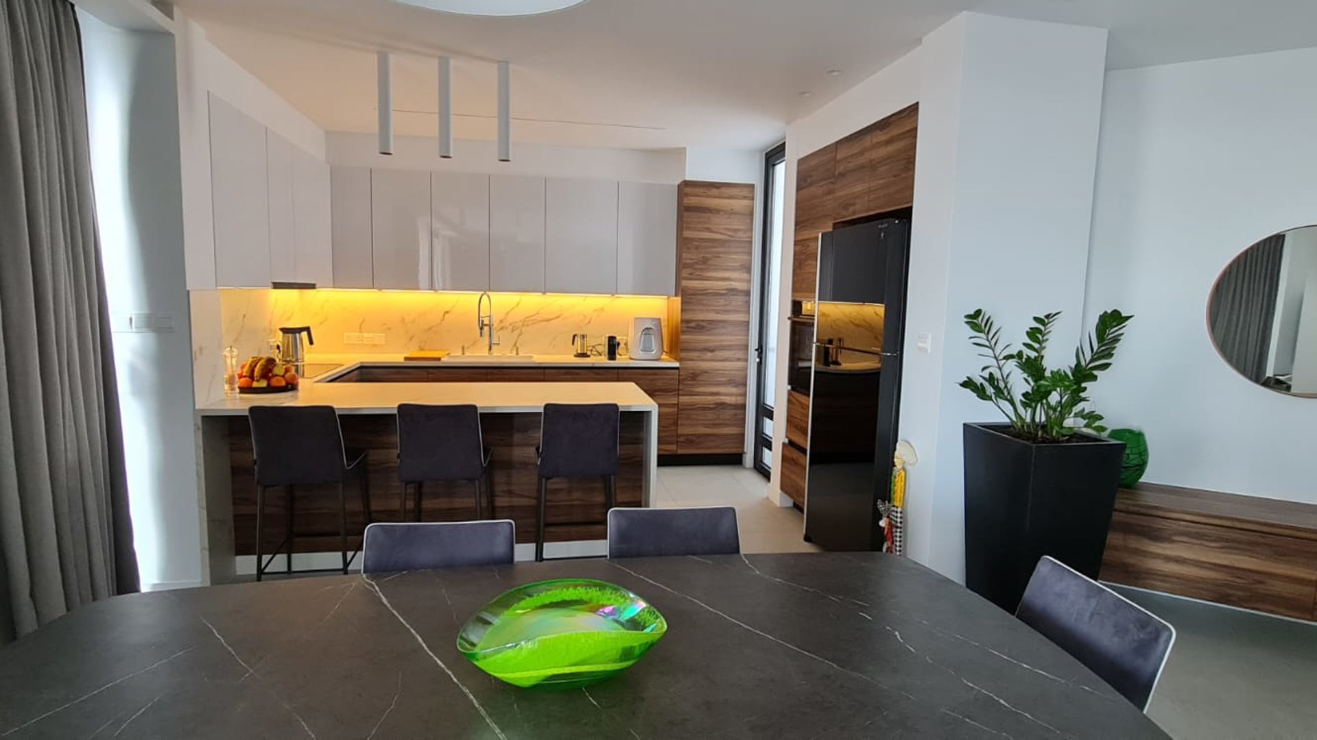 3 bedrooms Penthouse in Limassol, Cyprus No. 29286