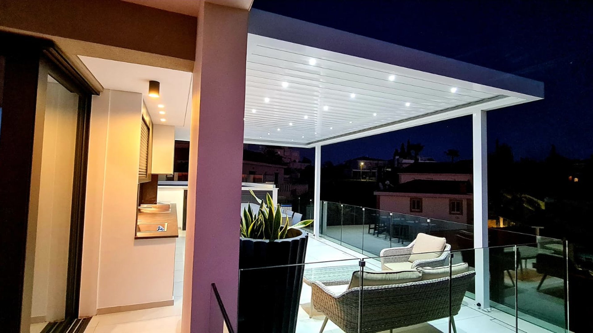 3 bedrooms Penthouse in Limassol, Cyprus No. 29286