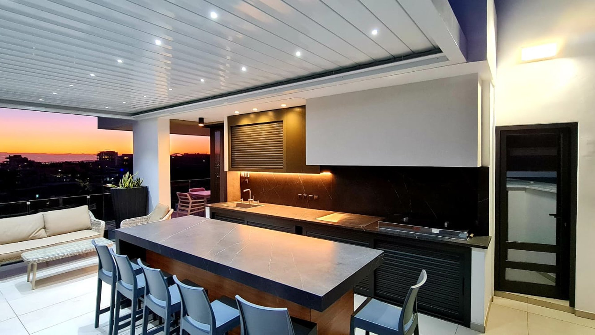 3 bedrooms Penthouse in Limassol, Cyprus No. 29286