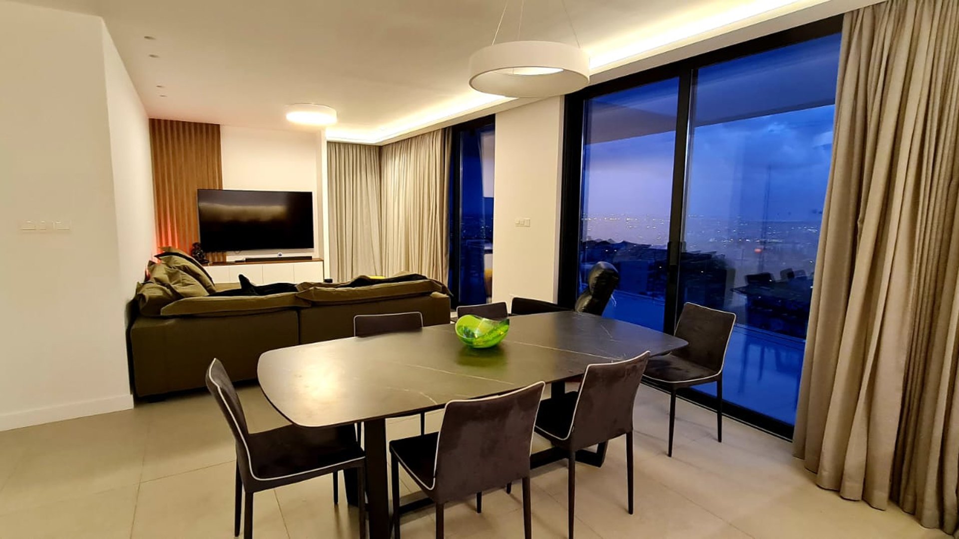 3 bedrooms Penthouse in Limassol, Cyprus No. 29286