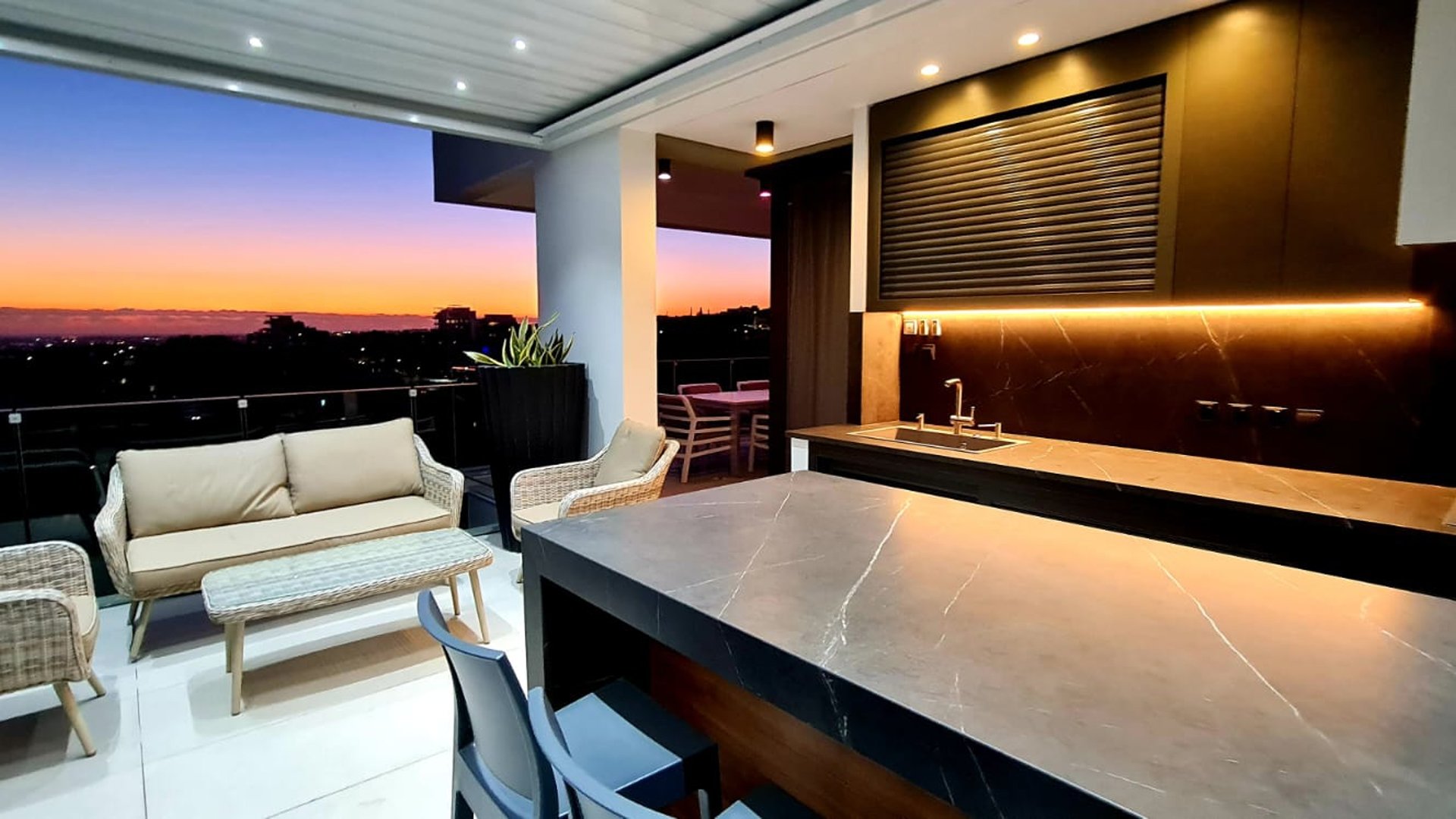 3 bedrooms Penthouse in Limassol, Cyprus No. 29286