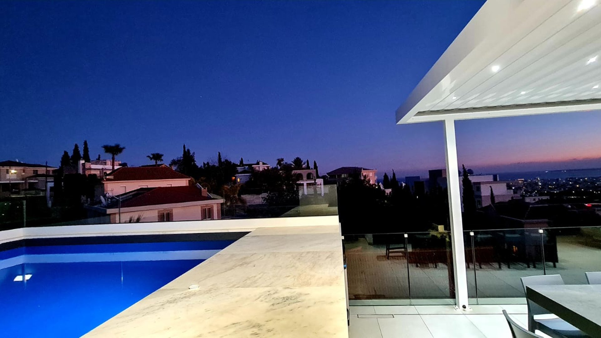 3 bedrooms Penthouse in Limassol, Cyprus No. 29286