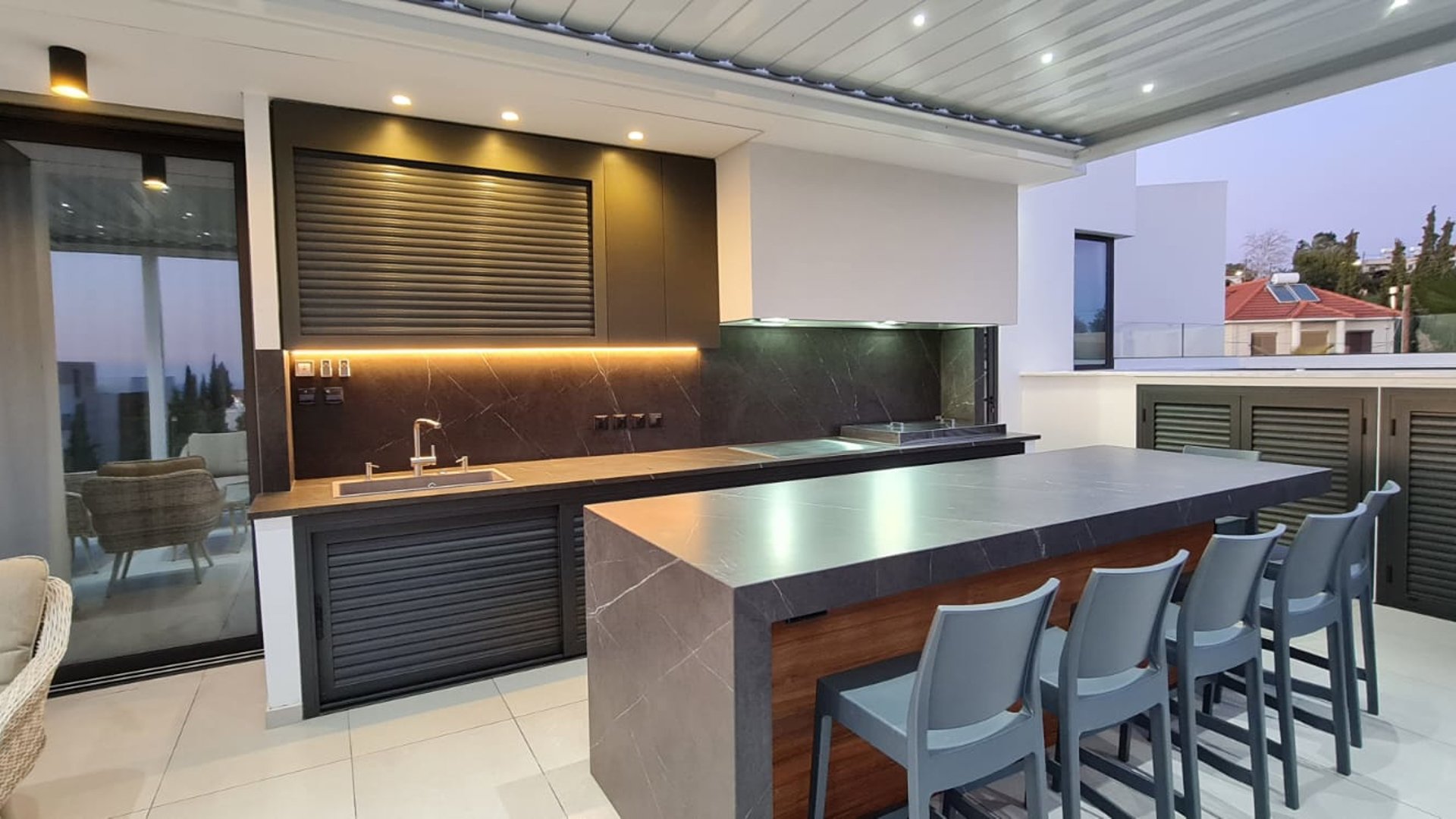 3 bedrooms Penthouse in Limassol, Cyprus No. 29286