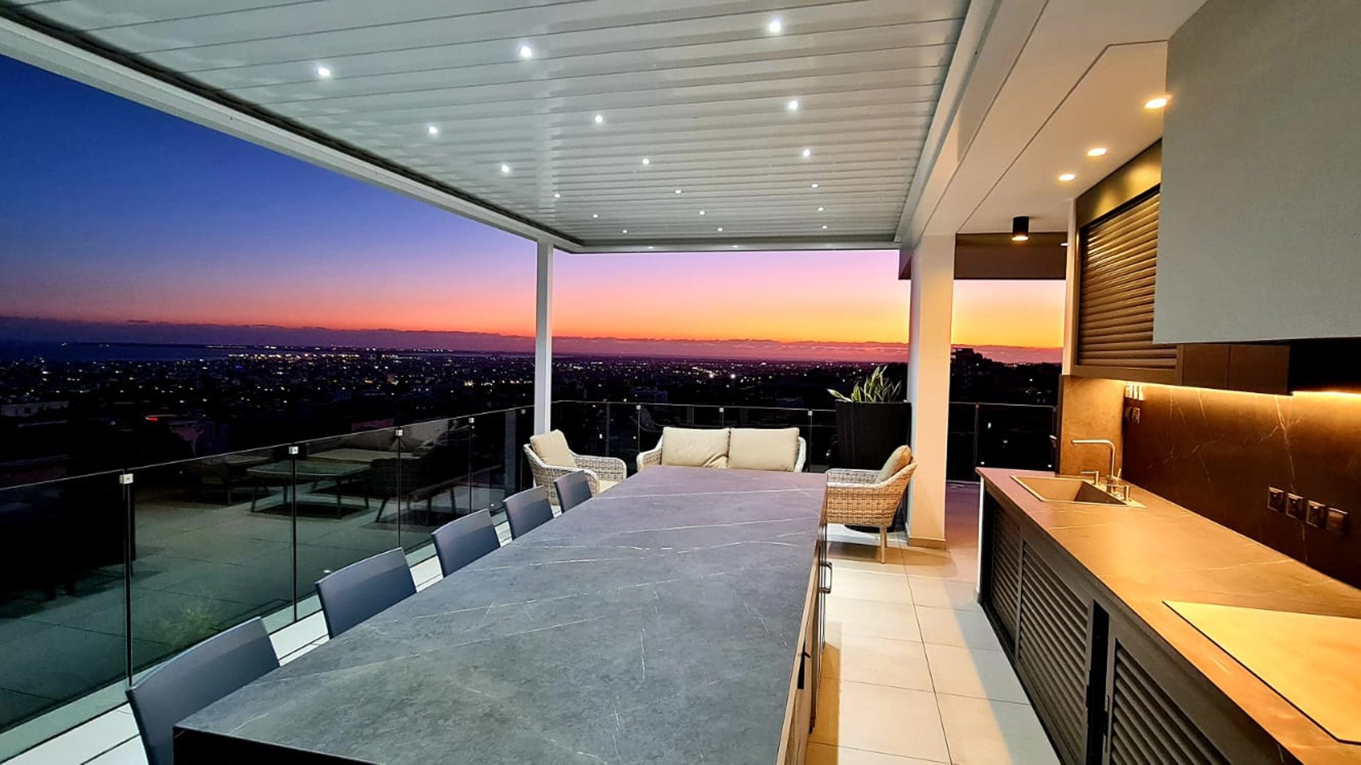 3 bedrooms Penthouse in Limassol, Cyprus No. 29286