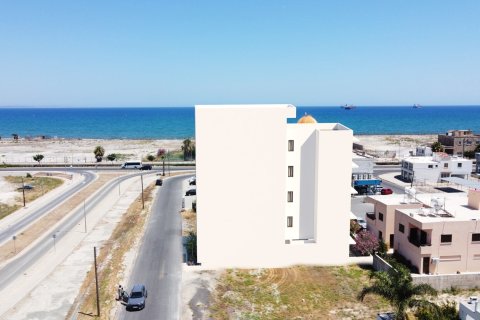 2 dormitorios Apartamento en Oroklini, Larnaka,  No. 48112 5