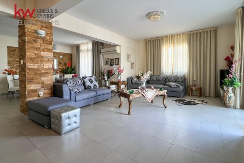 4 dormitorios Apartamento en Larnaca, Larnaka,  No. 40095 5
