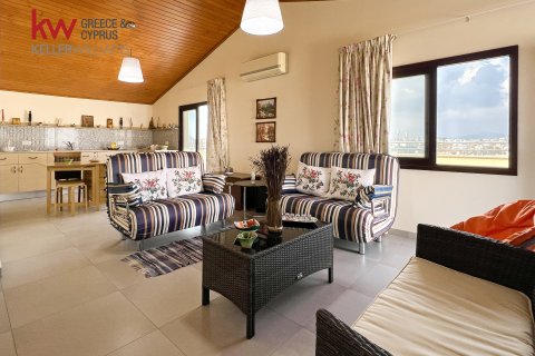 4 dormitorios Apartamento en Larnaca, Larnaka,  No. 40095 2