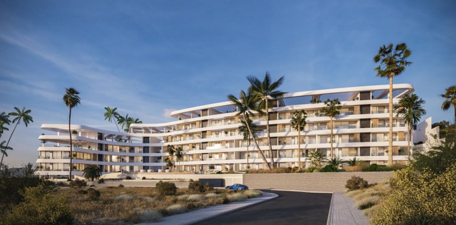 3 rooms Apartment in Limassol, No. 38996