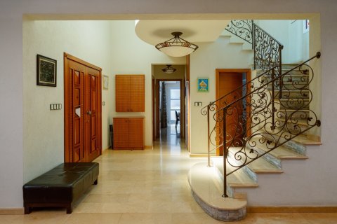 4 chambres Villa à Limassol,  No. 49379 5