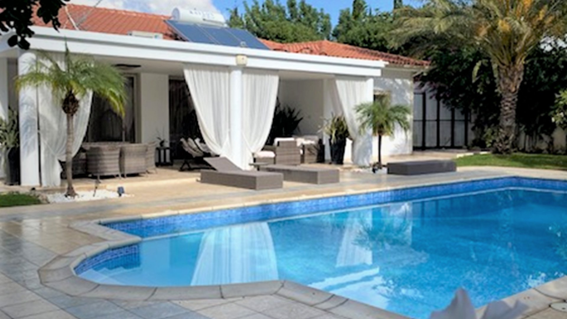 5 bedrooms Villa in Tala, Paphos, Cyprus No. 28525