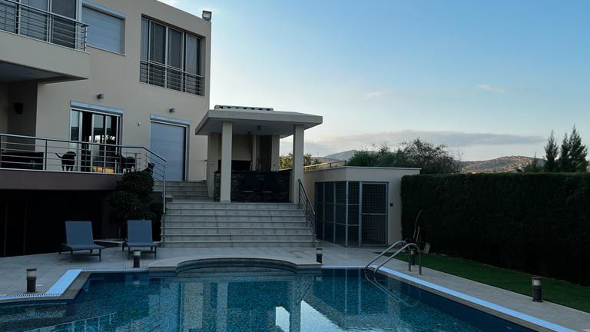 5 bedrooms Villa in Limassol, Cyprus No. 28524