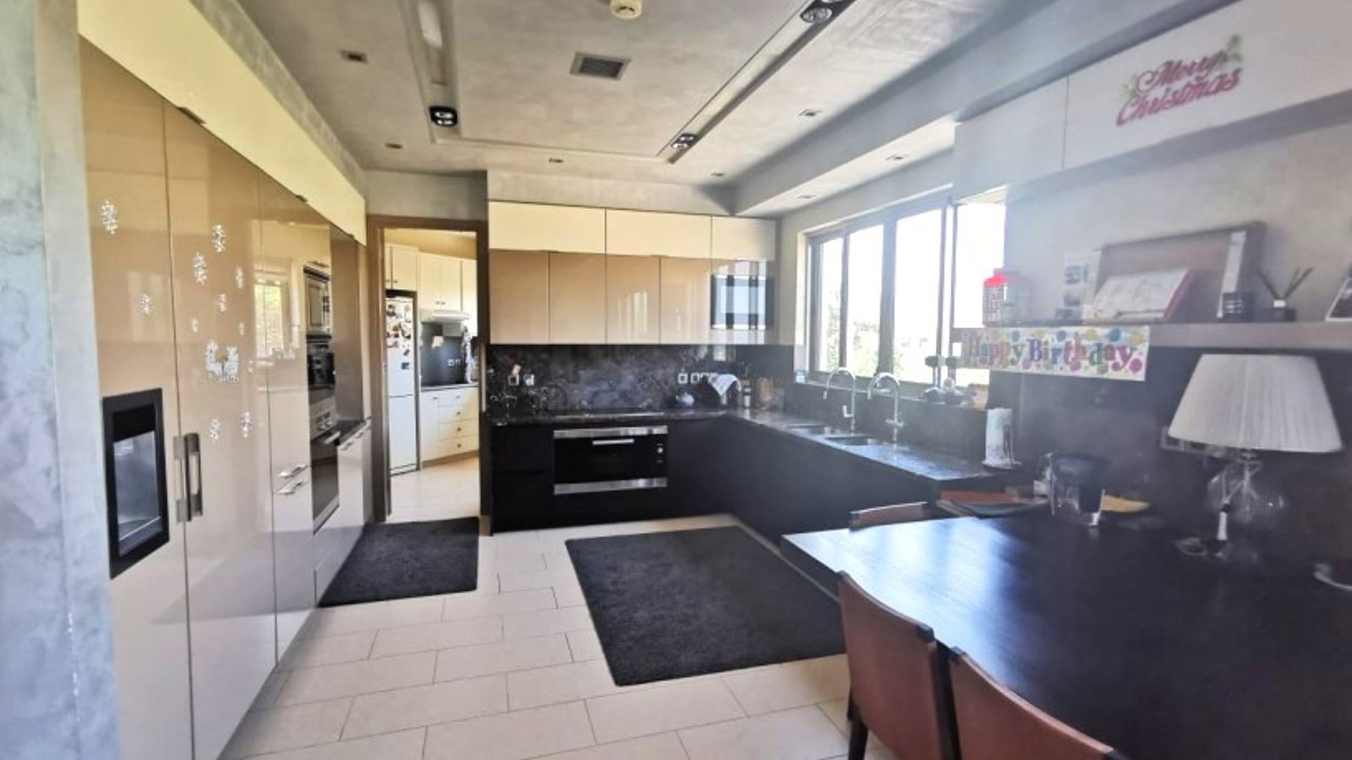 5 bedrooms Villa in Limassol, Cyprus No. 28524
