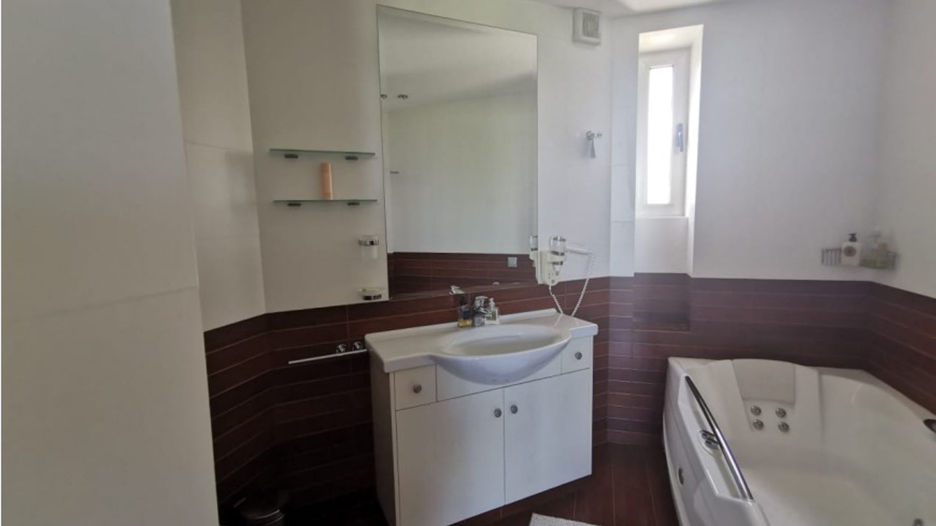 5 bedrooms Villa in Limassol, Cyprus No. 28524