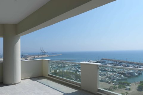 3 bedrooms Apartment in Larnaca, Larnaka,  No. 47937