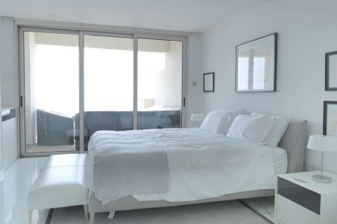 3 bedrooms Apartment in Larnaca, Larnaka,  No. 47937 6