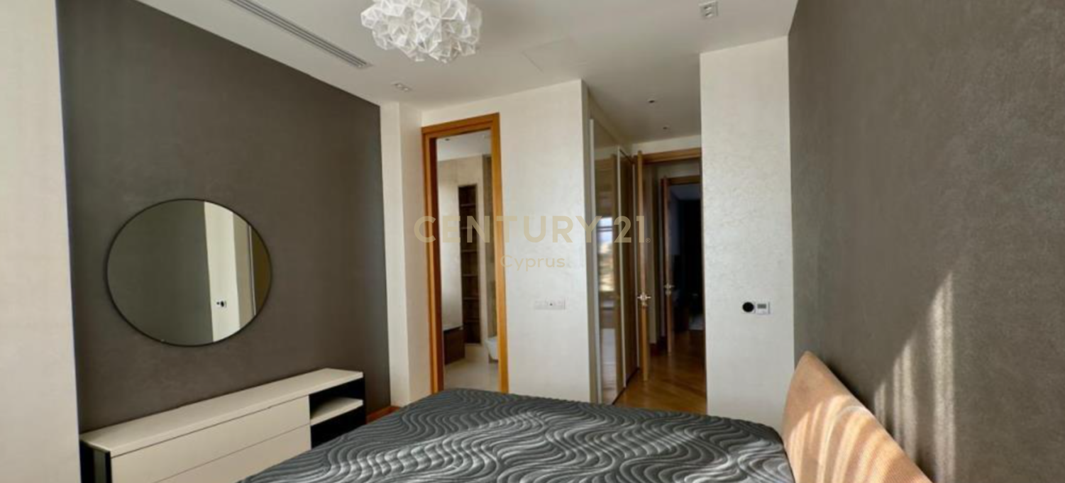 3 bedrooms Apartment in Germasogeia, Limassol, Cyprus No. 53689