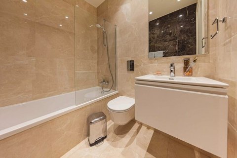 3 bedrooms Villa in Limassol, No. 38170 8