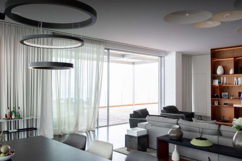 3 bedrooms Penthouse in Limassol,  No. 42868 2