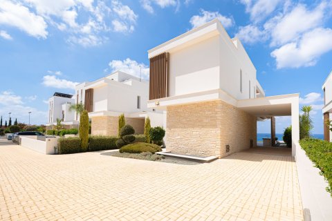 4 bedrooms Villa in Kissonerga, Paphos, No. 40805 2