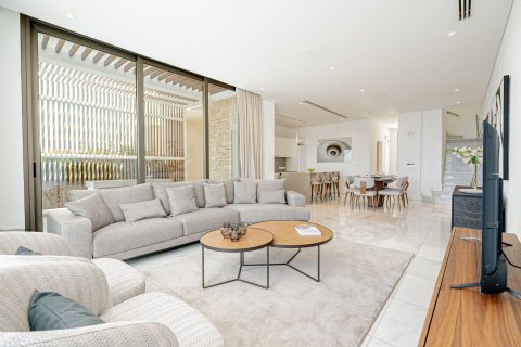 4 bedrooms Villa in Kissonerga, Paphos, No. 40805 8