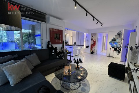 3 bedrooms Apartment in Larnaca, Larnaka, No. 39747 3