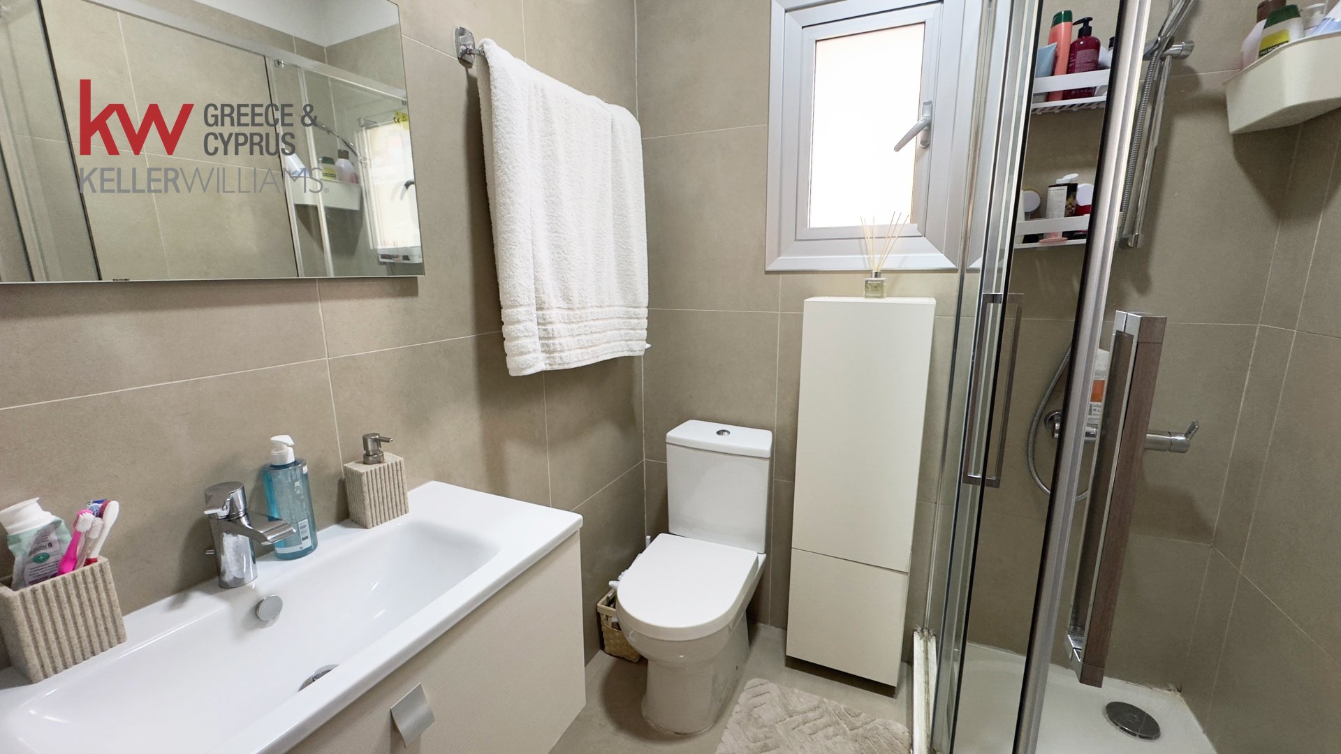 3 dormitorios Apartamento en Larnaca, Larnaka, Chipre No. 39749