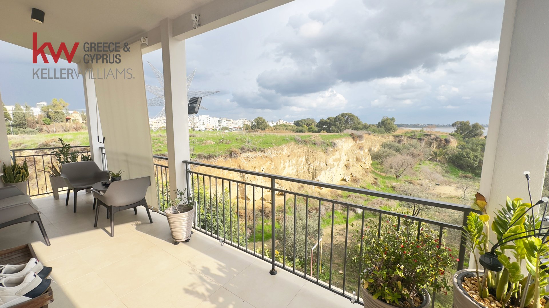 3 dormitorios Apartamento en Larnaca, Larnaka, Chipre No. 39749